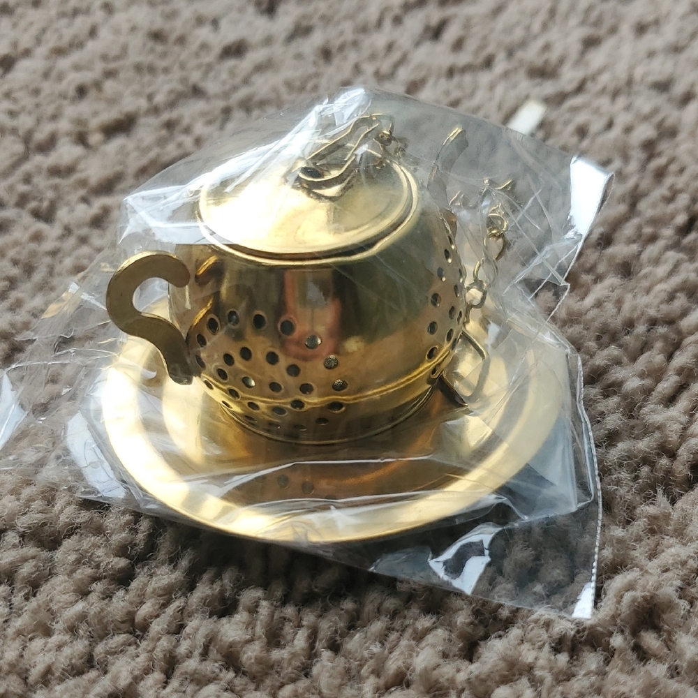 Elegant Gold Tea Infuser Set
